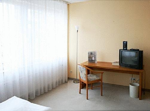 Vahrenwalder Hotel Хановер Стая снимка